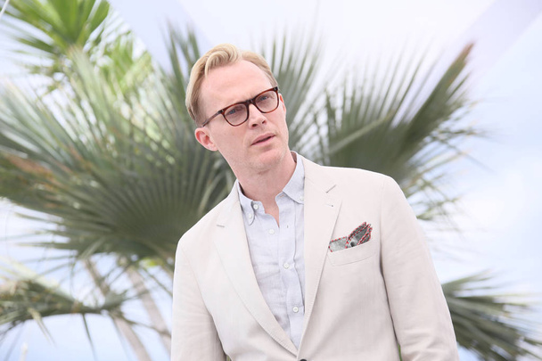 Paul Bettany attends the photocall for 'Solo: A Star Wars Story' during the 71st annual Cannes Film Festival at Palais des Festivals on May 15, 2018 in Cannes, France. - Foto, immagini
