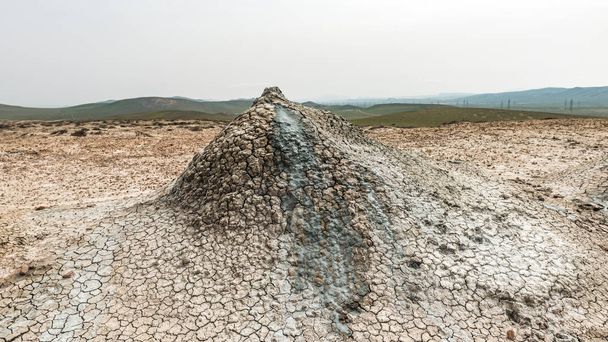 A small mud volcano - Zdjęcie, obraz