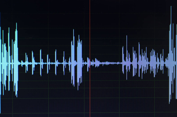 Zvukové vlny zvukové studio úpravy zvuků počítače program obrazovky promítání na obrazovku z nahrávka hlasu VoiceOveru. - Fotografie, Obrázek