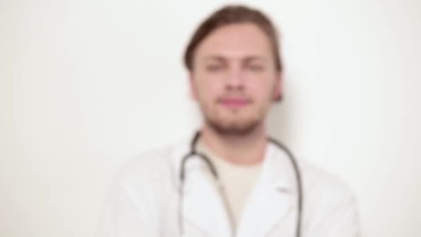 Portrait of vet in clinic - Felvétel, videó