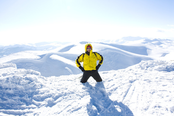Skier на високій горі
 - Фото, зображення