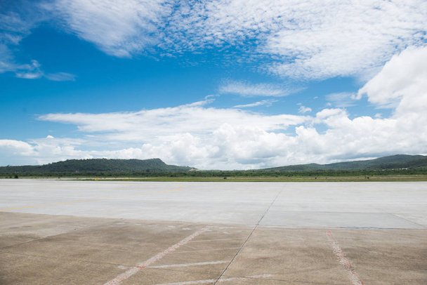 empty runway and cloudy in sky on summer - Photo, Image
