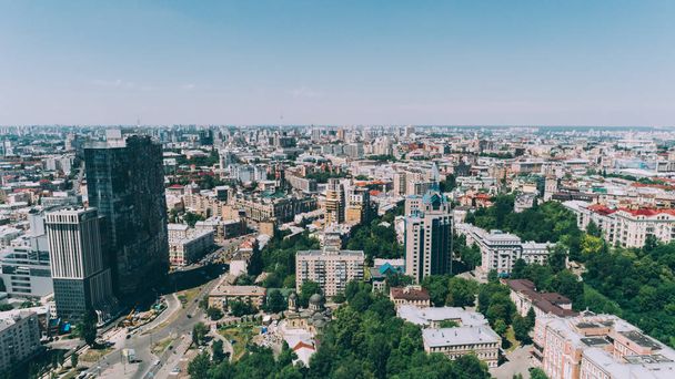 Winkelcentrum Gulliver. 28 juni, 2017. Kiev. Oekraïne. Luchtfoto van gebouwen. Megapolis. - Foto, afbeelding
