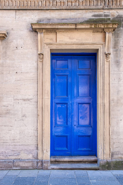 Μπλε πόρτα σε ένα παλιό σπίτι στη Σκωτία - Φωτογραφία, εικόνα