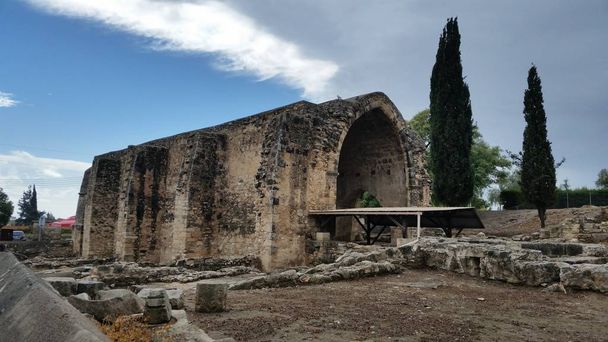 Średniowieczny zamek Kolossi na Cyprze (Limassol) - Zdjęcie, obraz