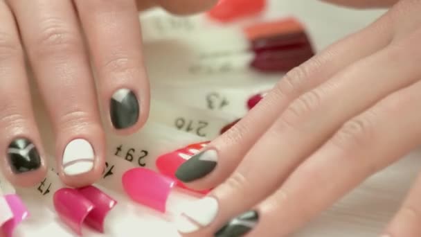 Manicured fingers and nails color samples. - Footage, Video