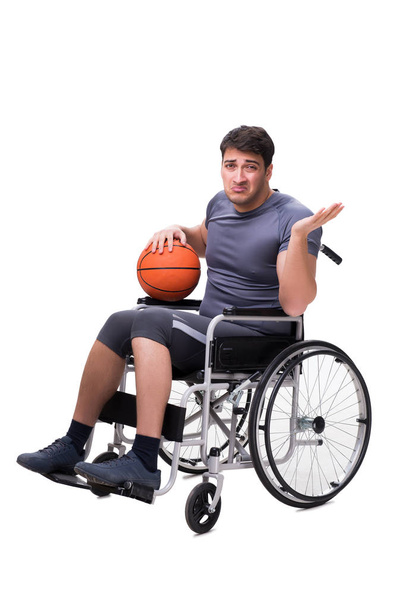 Koszykarz odzyskiwanie po kontuzji na wózku inwalidzkim - Zdjęcie, obraz