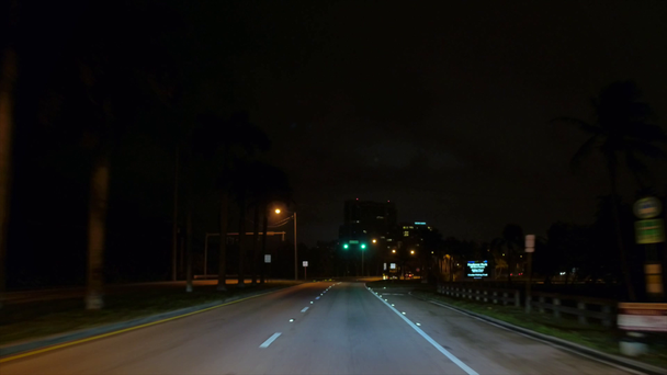Nacht rijden Haulover Park Miami Collins Avenue, 1080p - Video