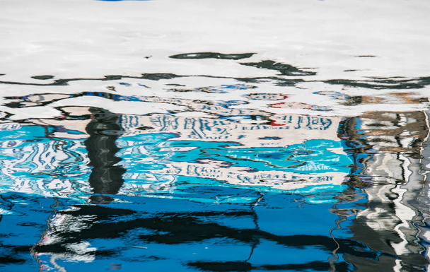 Reflection on the surface of the water - Valokuva, kuva