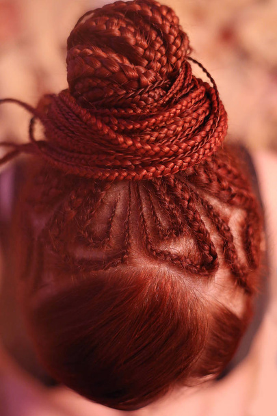 фон африканських коси, фон для тексту, Закри джгути, молоді перукарень перукарі, магістерську роботу, плетіння косами - Фото, зображення