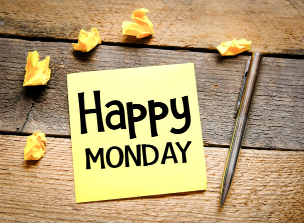 Счастливый понедельник, концепция текста, деревянный фон
 - Фото, изображение