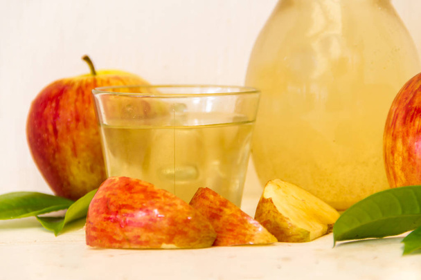 preparation of healthy organic apple cider vinegar - Fotoğraf, Görsel