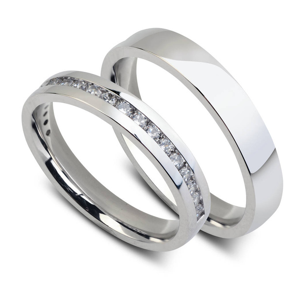 Un par de anillos de boda, aislados sobre fondo blanco
 - Foto, imagen