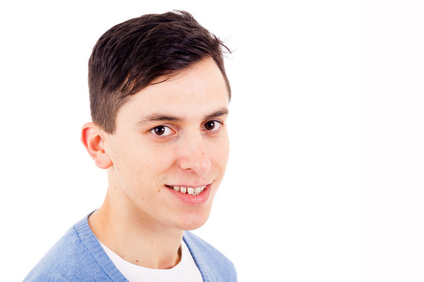Usmívající se mladý muž na bílém pozadí - Fotografie, Obrázek