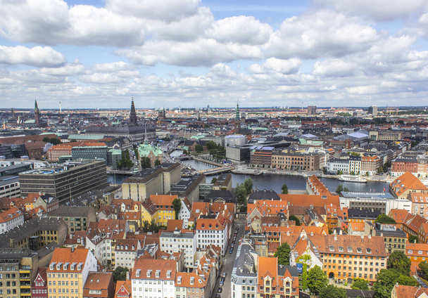 Panoramic view of the city with canals - Foto, Bild