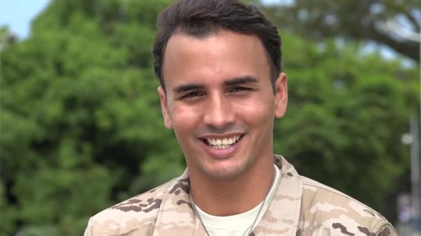 Happy Smiling Hispanic Male Soldier - Záběry, video