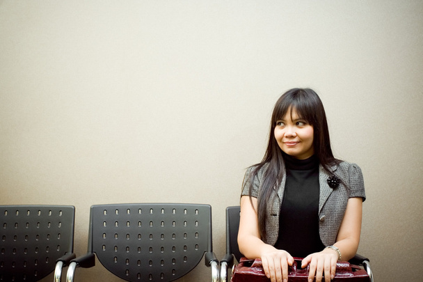 Última mujer de negocios esperando entrevista de trabajo
 - Foto, Imagen