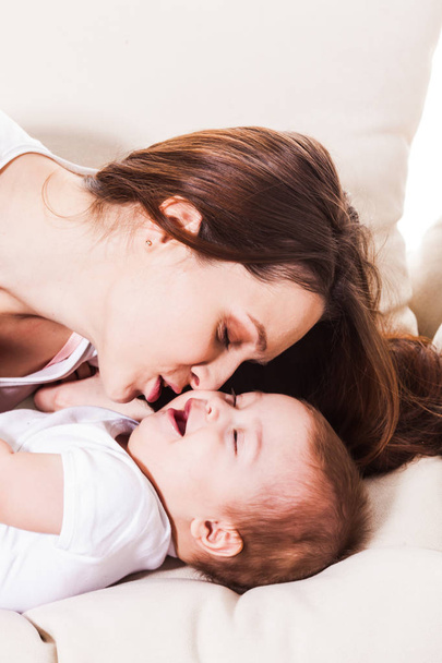 The mothers love for baby - Valokuva, kuva