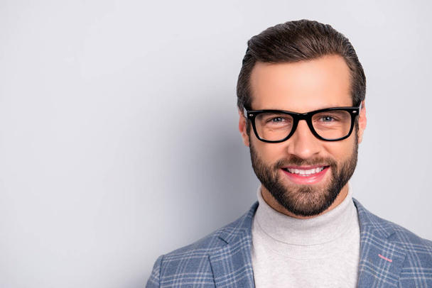 Portrait with copy space of attractive, gentlemen, manly, intelligent, cheerful man with beaming smile, looking at camera over gray background - Fotoğraf, Görsel