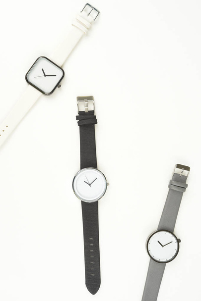 Set mehrfarbiger Armbanduhren für Hintergrund - Foto, Bild
