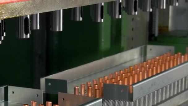 産業用 Cnc 機械で金属銅パイプの製造. - 映像、動画