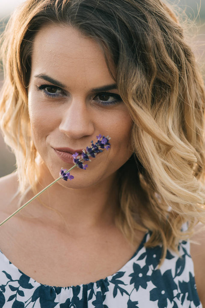 Young woman portrait with lavender - Photo, Image