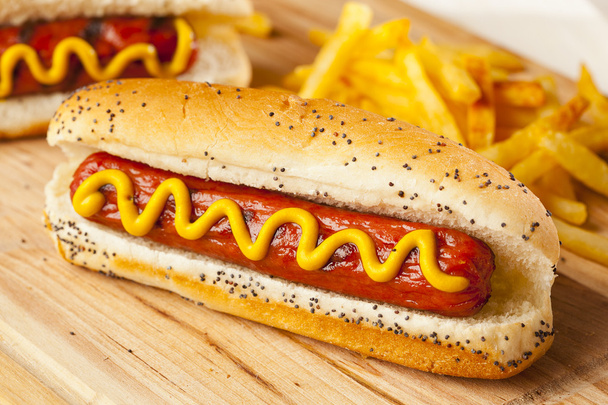 Organic All Beef Hotdog - Фото, зображення