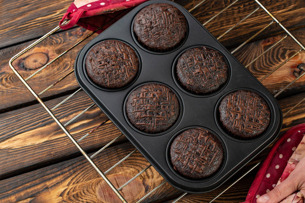 Čokoládové muffiny v podobě pečení - Fotografie, Obrázek