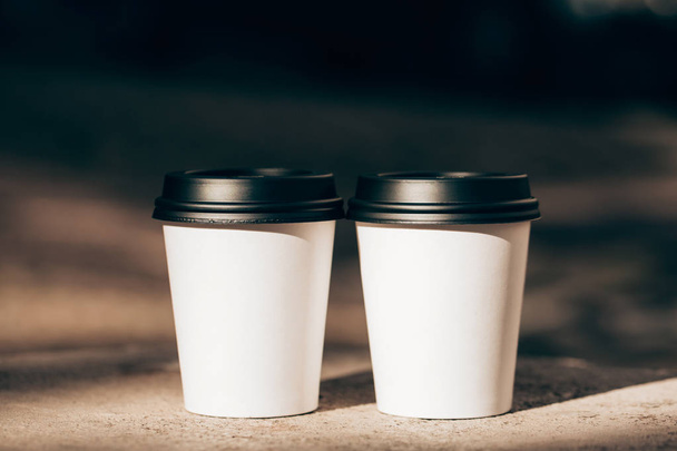 Two cups of coffee to go - Φωτογραφία, εικόνα