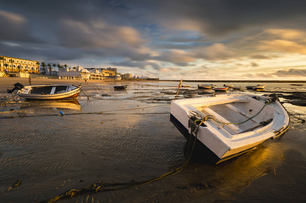 Las barcas de La Caleta, Cádiz, Andaluzia, Espanha
 - Foto, Imagem