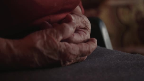 Old womans wrinkled skin - Πλάνα, βίντεο