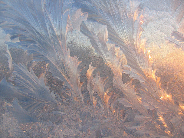 Padrão de gelo em vidro
 - Foto, Imagem