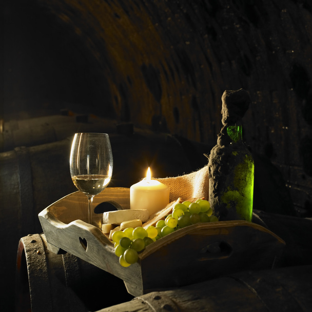 wijn stilleven, biza wijnmakerij, cejkovice, Tsjechië - Foto, afbeelding