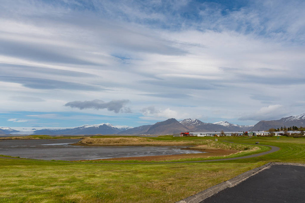 Ciudad de Hofn en Hornafjordur en el sureste de Islandia
 - Foto, Imagen