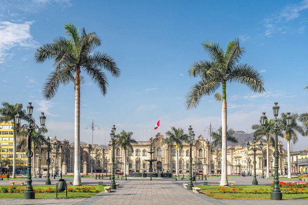 Palácio do Governo do Peru na Plaza Mayor na cidade de Lima
. - Foto, Imagem