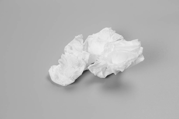 White tissues on gray background - Φωτογραφία, εικόνα