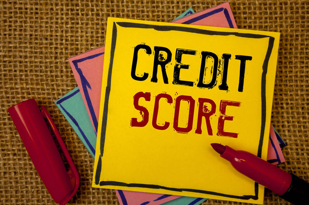 Texto de escritura a mano en Credit Score. Concepto que significa Capacidad para pagar un préstamo Crédito de un individuo
 - Foto, imagen