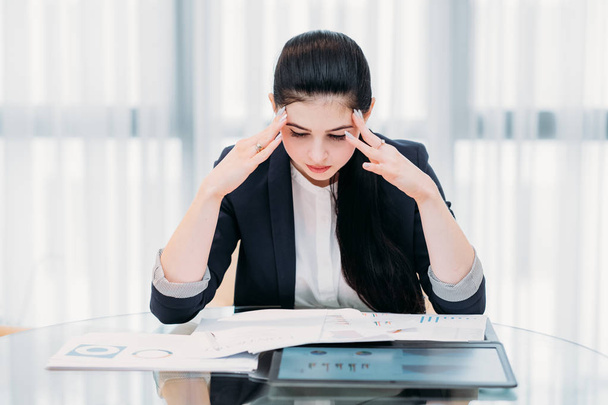 stressed tired office business woman head hands - Zdjęcie, obraz
