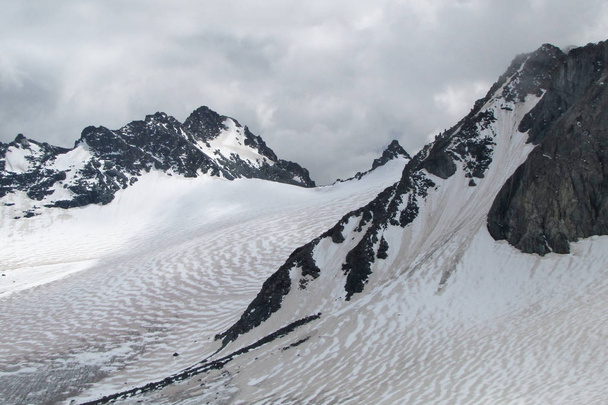 Russia, Altai Republic: snow tops - Foto, Bild