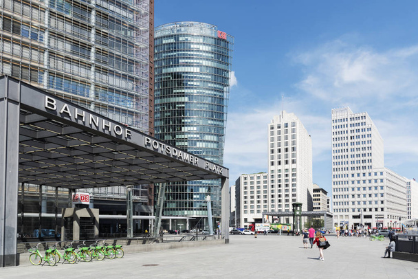 BERLIN, GERMANY - MAY 24, 2018: A view of the Potsdamer Platz, an important square in the center of the city, with many new buildings, built in the last years, after the fall of the Berlin Wall - Фото, зображення