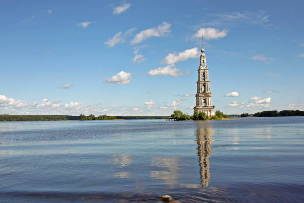 Kalyazin, Russia - 20 July 2017: Flooded Belfry is a part of the flooded church and the most eye-catching landmark of Kalyazin. Golden Ring of Russia - Fotoğraf, Görsel