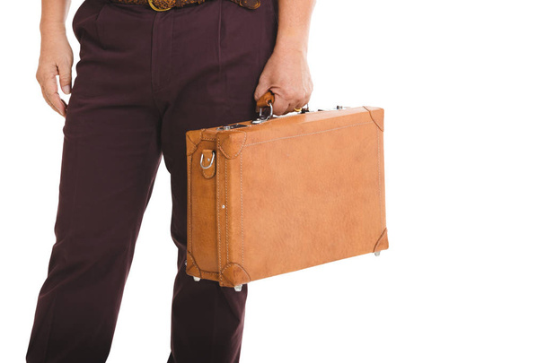 Nahaufnahme Griff halten Koffer Vintage braun isoliert auf weißem Hintergrund, Clipping Pfad - Foto, Bild