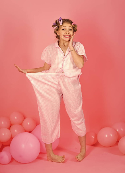 cheerful girl, losing weight. Young girl with pink balloons - Foto, Imagem