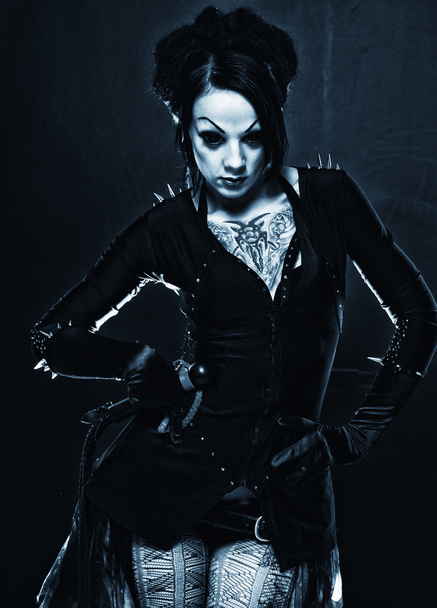 Beautiful goth girl in artistic photo - Fotó, kép