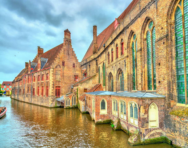 Bruges, Belçika'daki geleneksel evleri - Fotoğraf, Görsel