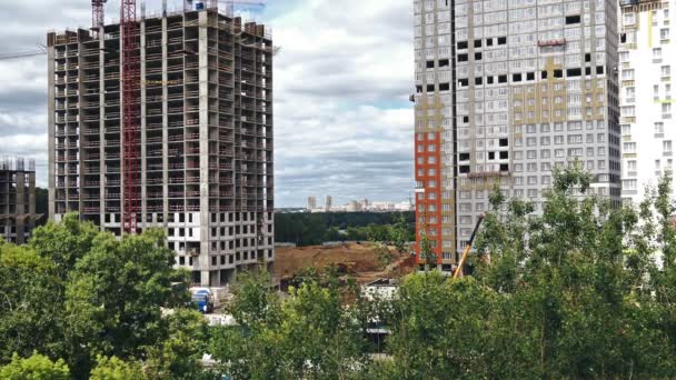 Építkezés, Moszkvában, nyitó két épület épült gyönyörű kilátással - Felvétel, videó