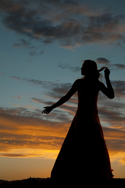silhouette woman reach - Foto, afbeelding