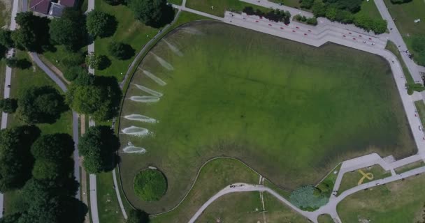 Vue aérienne du haut vers le bas du lac Park
 - Séquence, vidéo