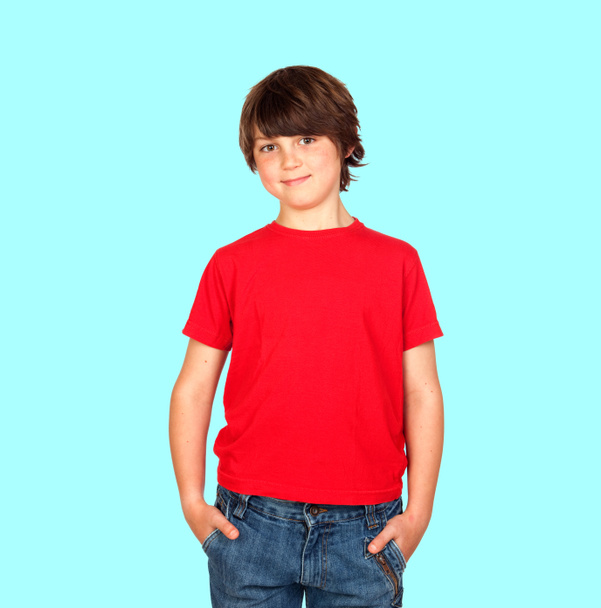 Enfant souriant avec chemise rouge
 - Photo, image