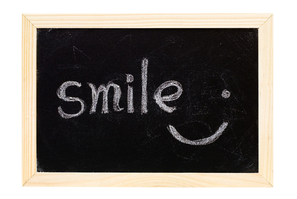 "gülümseme yazılmış yazı tahtası" - Fotoğraf, Görsel